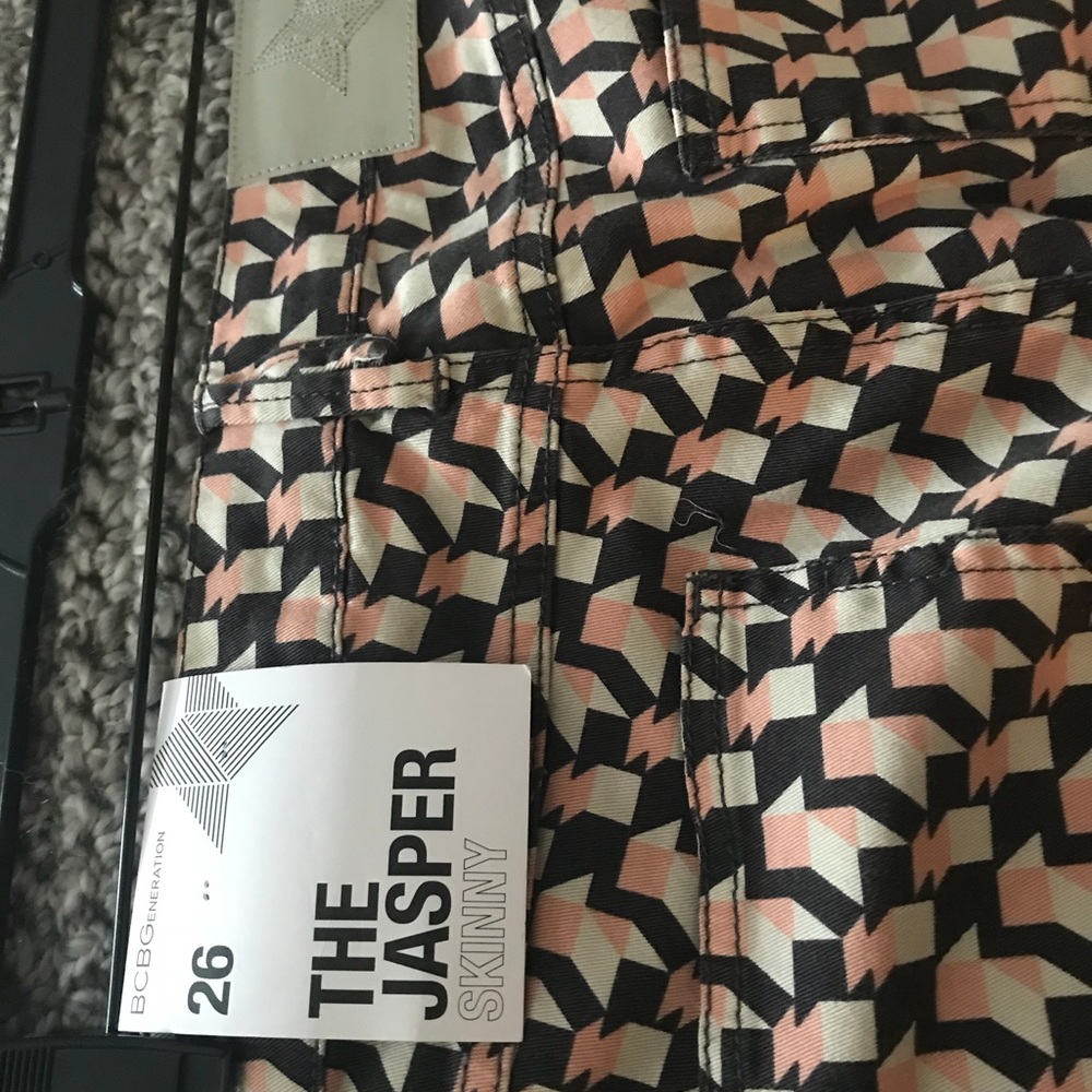 BCBG skinny pants